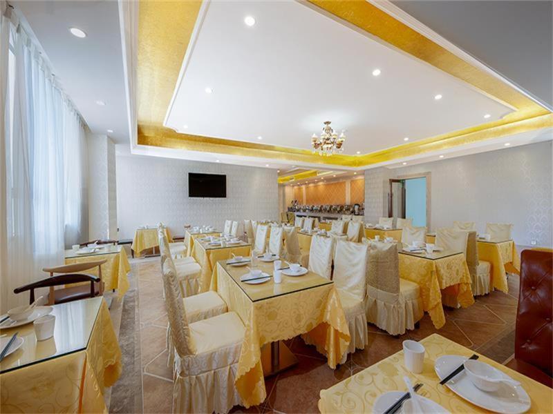 Vienna Hotel Huiyang Sanhe Square ฮุ่ยโจว ภายนอก รูปภาพ