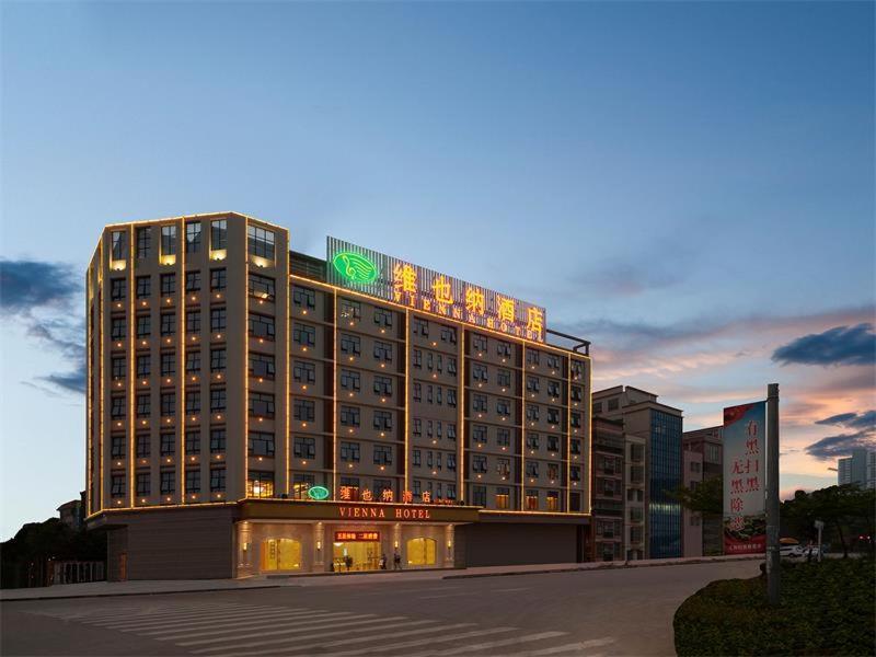 Vienna Hotel Huiyang Sanhe Square ฮุ่ยโจว ภายนอก รูปภาพ